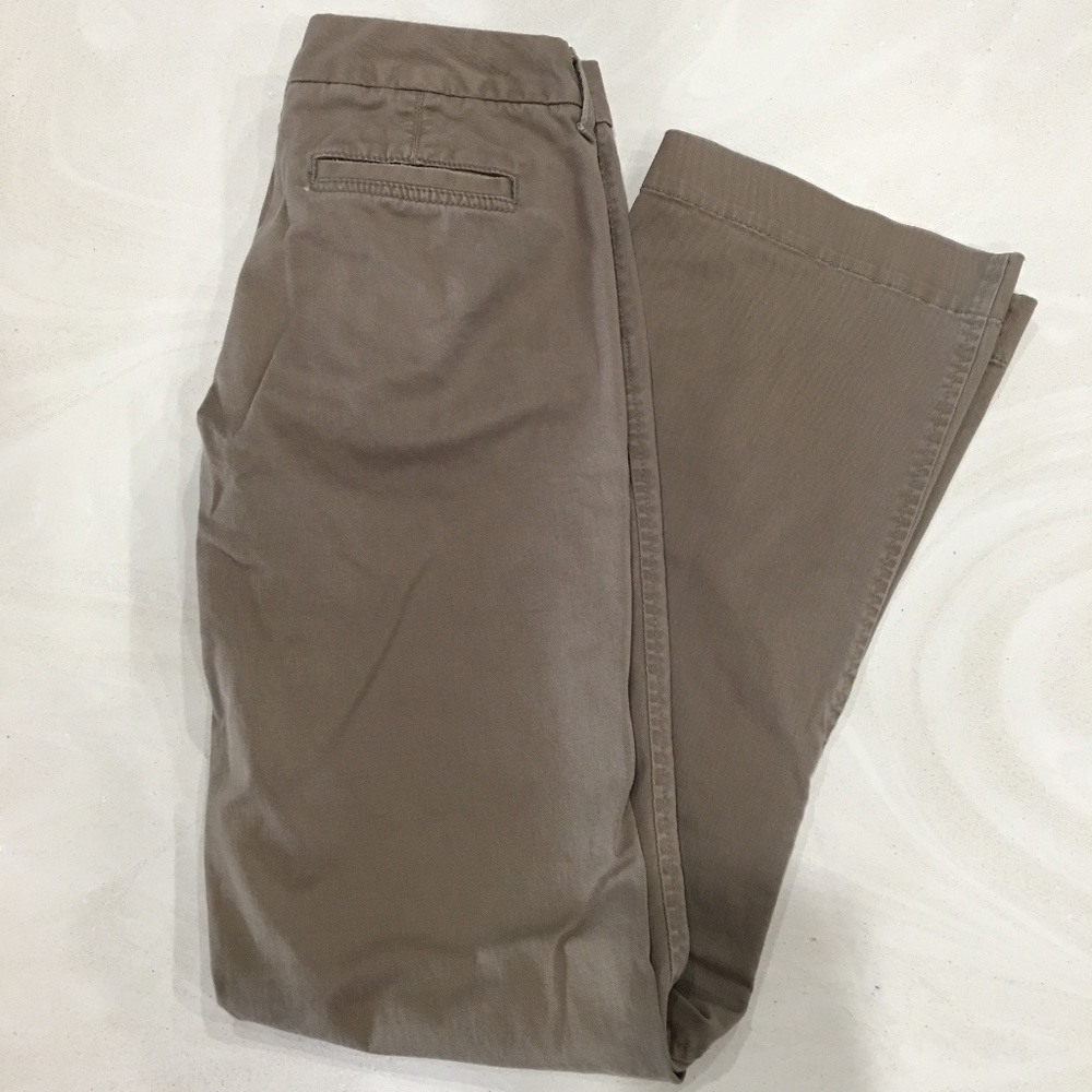 Banana Republic Weekend Chino Khaki/Tan Size 2
